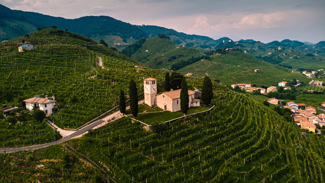 Discover the Ultimate Luxury Villas in Italy with Le Collectionist